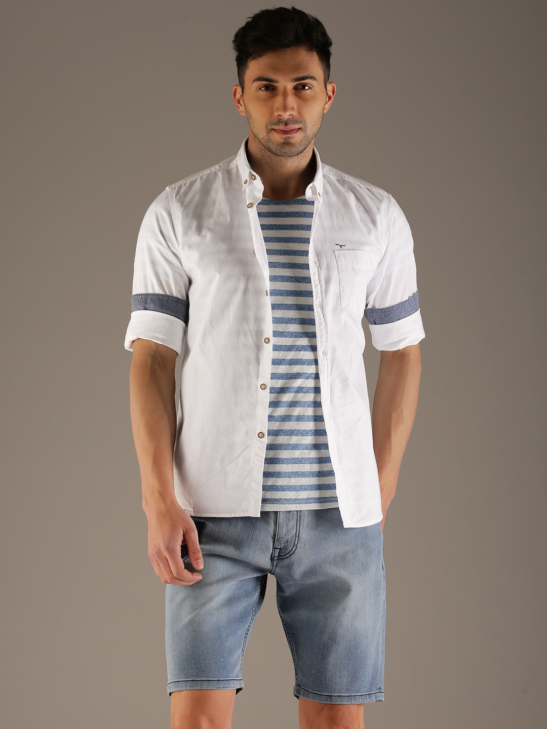 

Flying Machine Men White Comfort Slim Fit Solid Casual Shirt