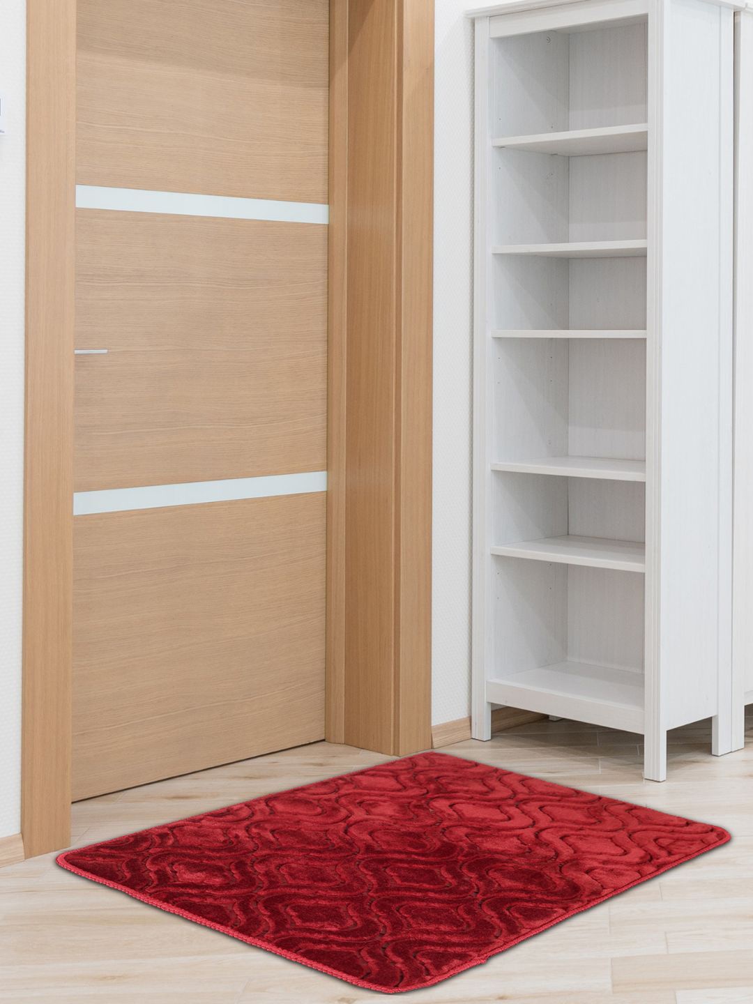 

Black gold Maroon Self-Design Microfiber Anti-Skid Doormat