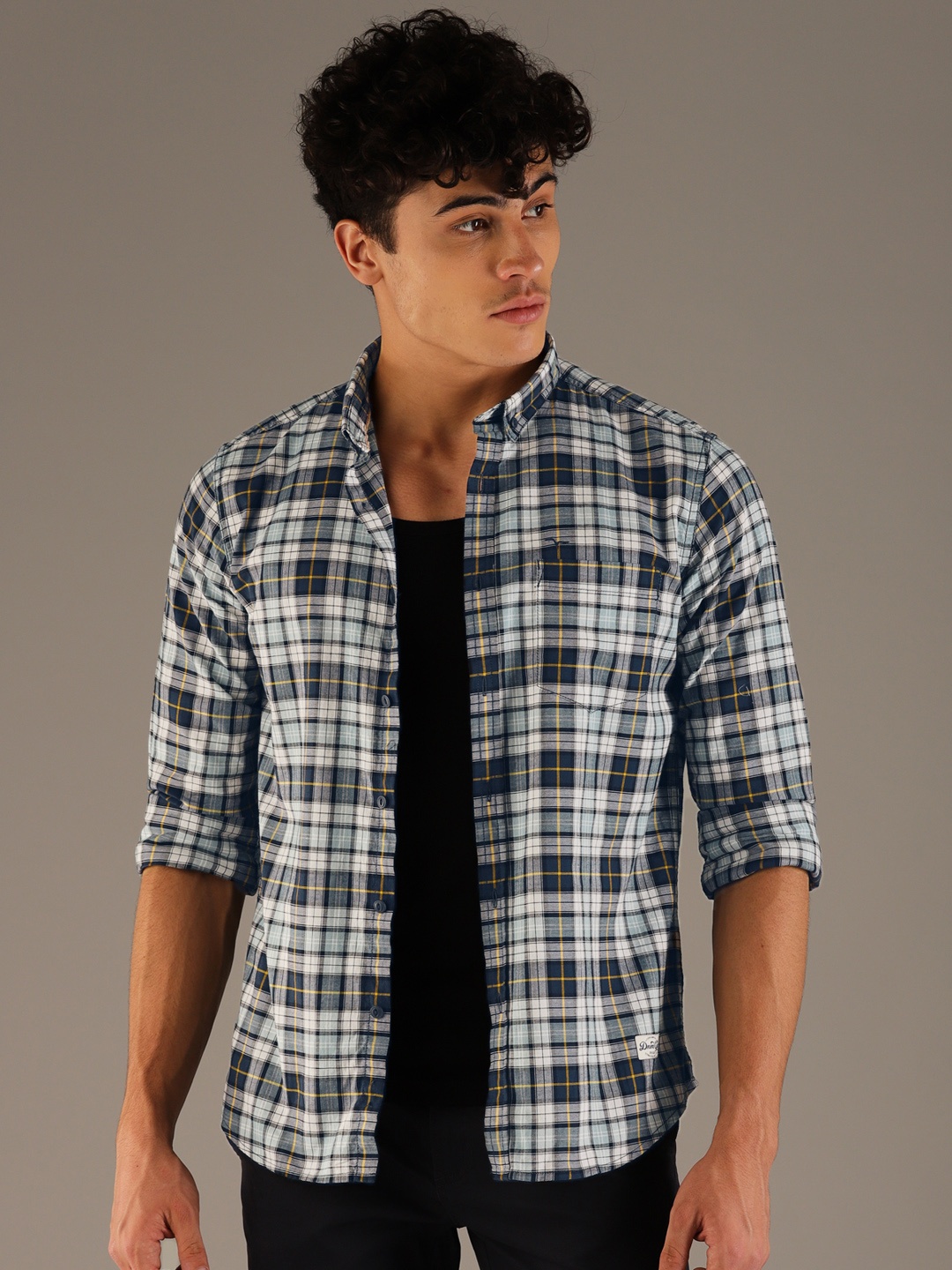 

Flying Machine Men Grey & Blue Slim Fit Checked Casual Shirt