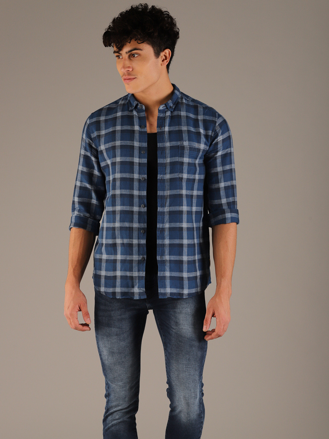 

Flying Machine Men Blue Slim Fit Checked Casual Shirt