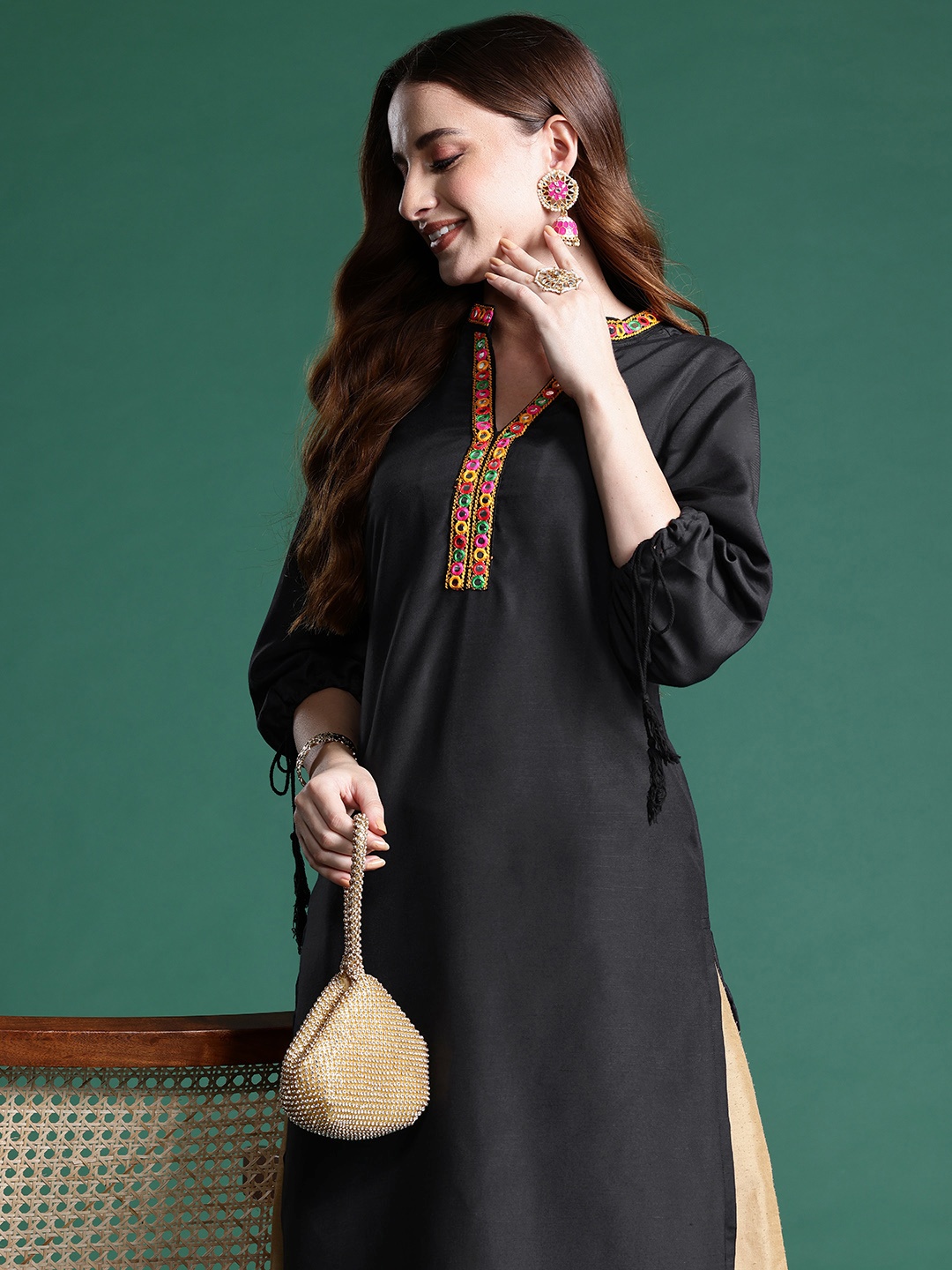

Sangria Mirror-Work Kurta, Black