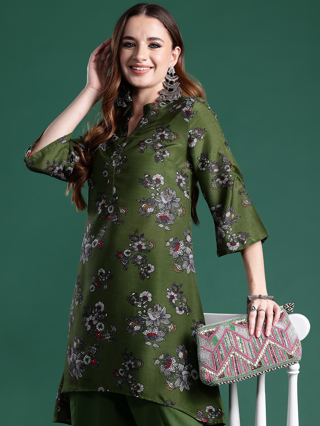 

Sangria Floral Print Kurta with Tulip Pants, Green