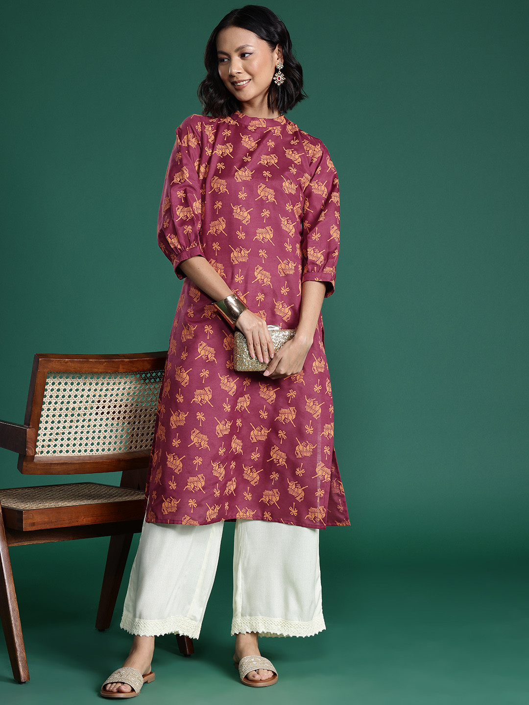 

Sangria Ethnic Motifs Printed Kurta, Maroon