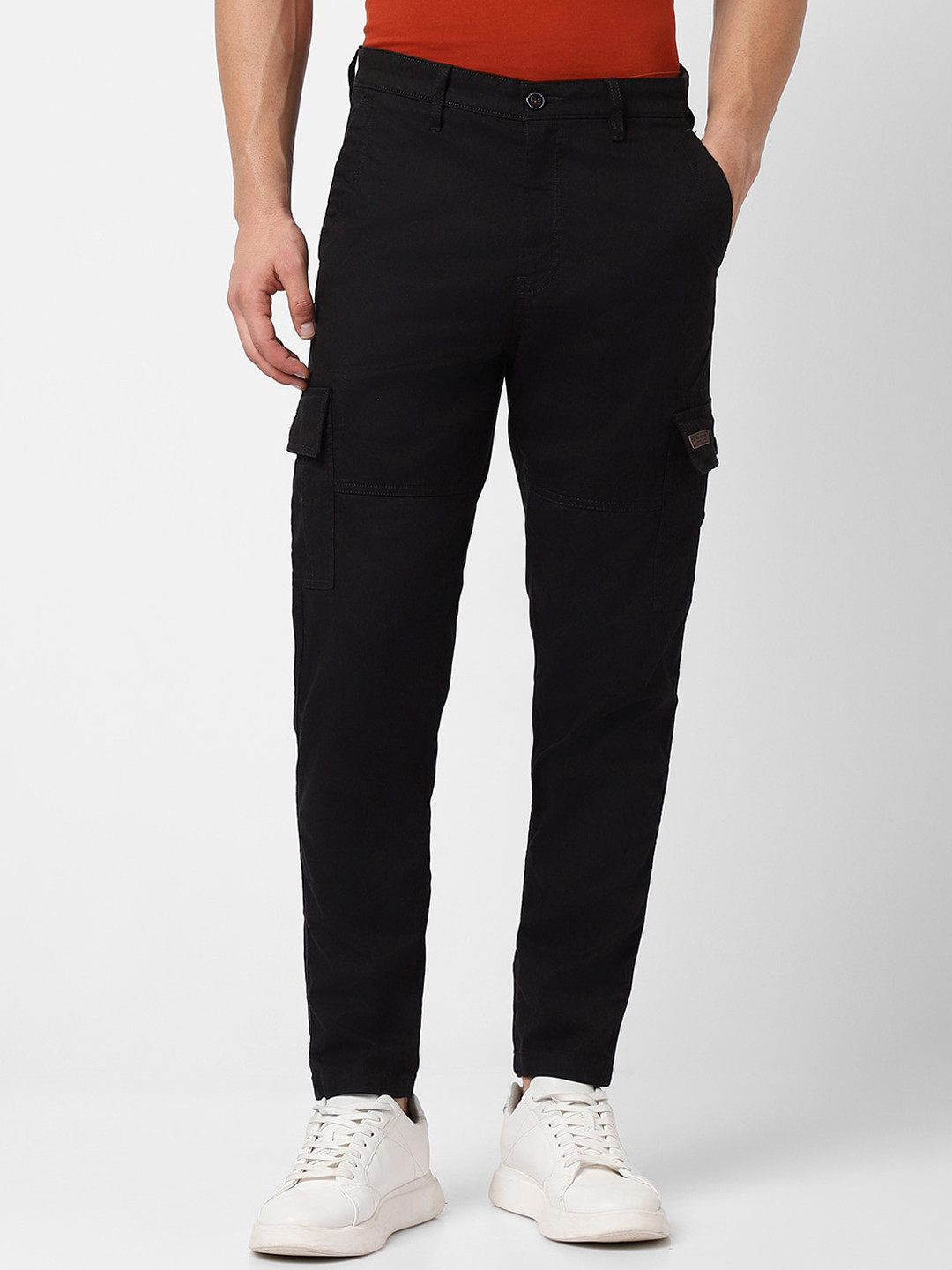 

Van Heusen Sport Men Mid-Rise Cargos Trousers, Black
