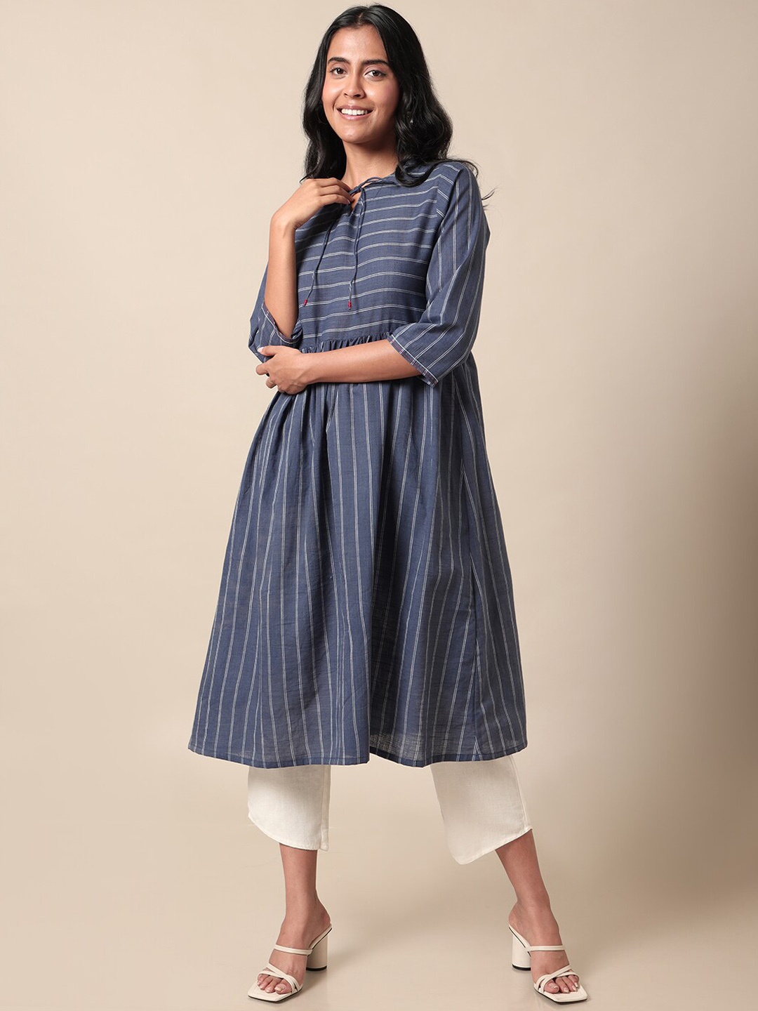 

Saaki Striped Tie-Up Neck Cotton Anarkali Kurta, Navy blue