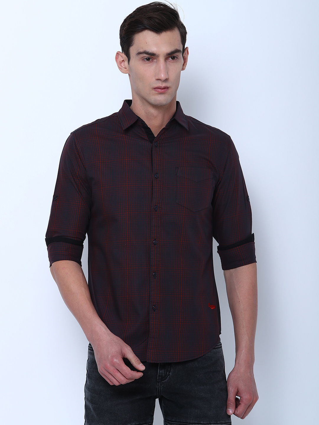 

LOCOMOTIVE Men Maroon & Purple Slim Fit Checked Casual Shirt