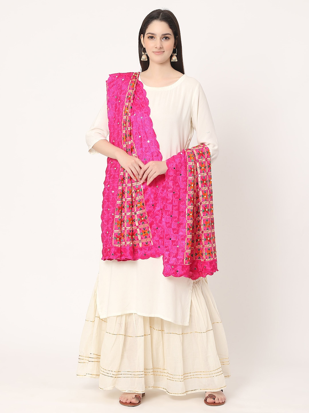 

Moda Chales Floral Embroidered Phulkari Dupatta, Magenta