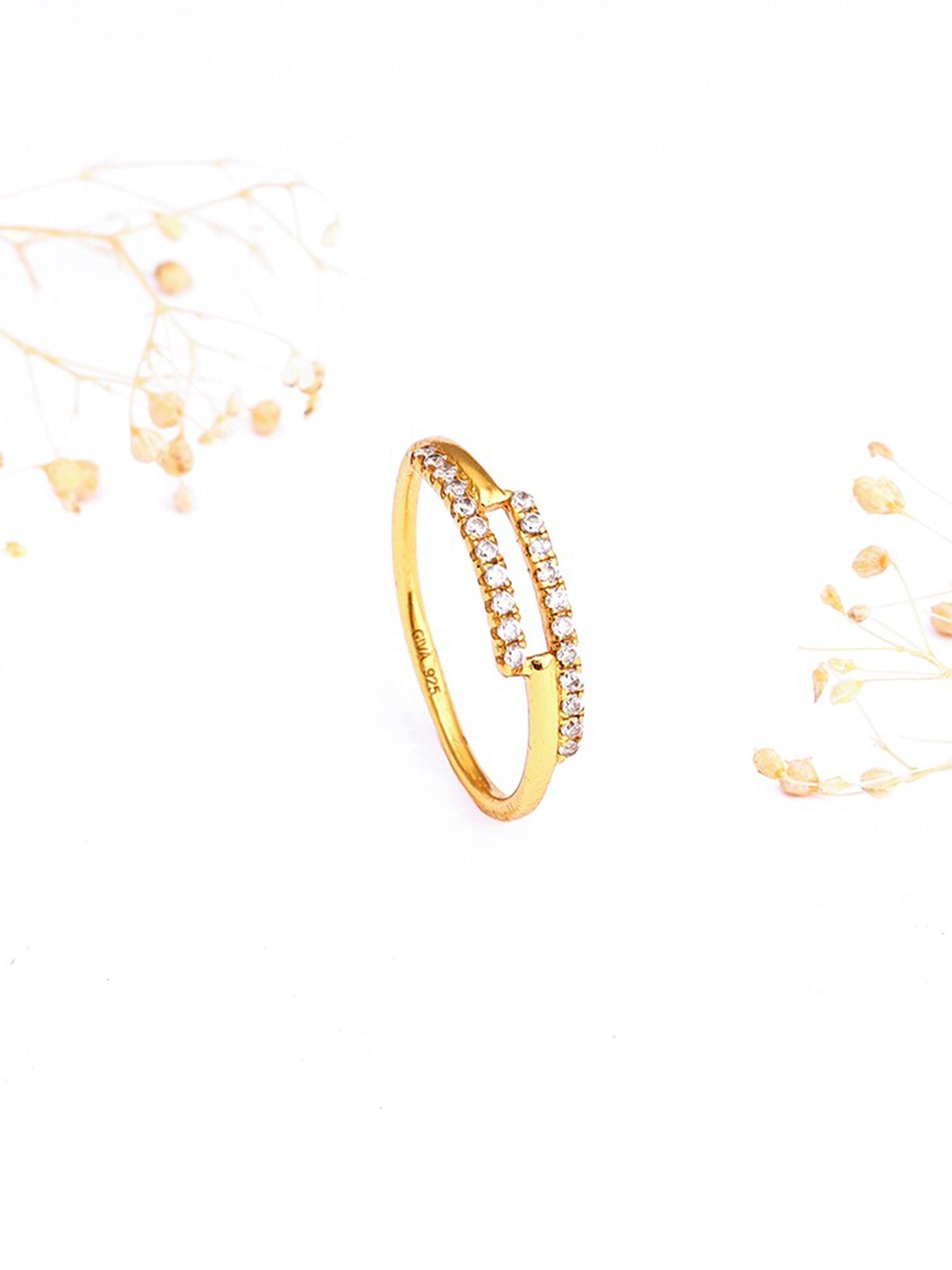 

GIVA Gold-Plated Cubic Zirconia-Studded Finger Ring