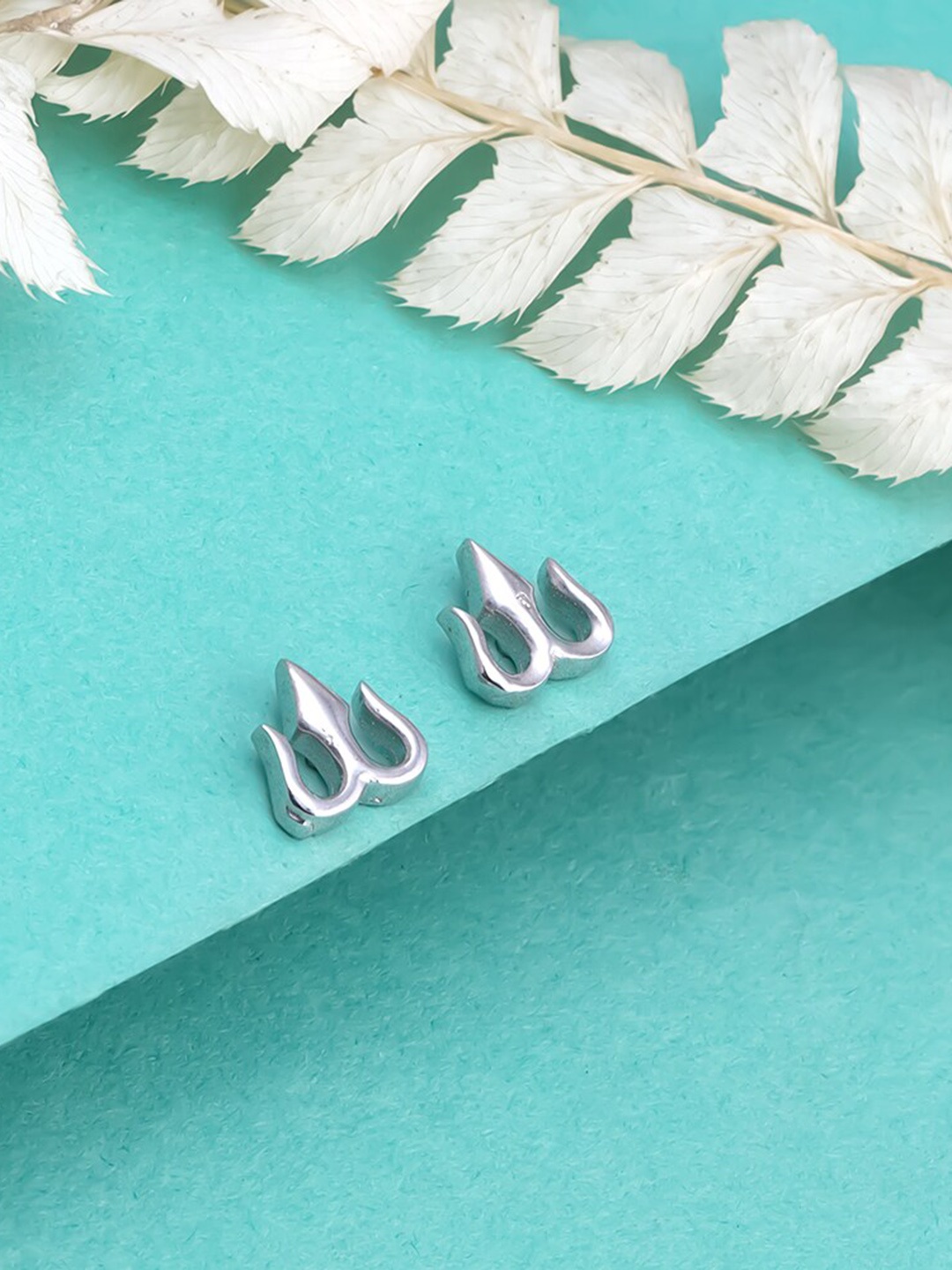 

GIVA Rhodium-Plated Contemporary Studs Earrings, Silver