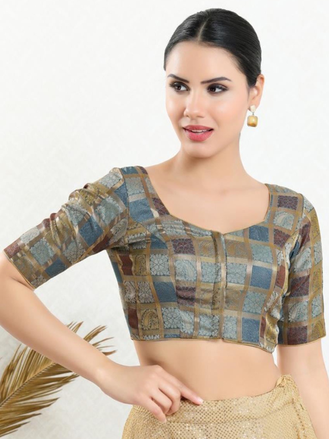 

SALWAR STUDIO Ethnic Motif Printed Sweetheart Neck Readymade Saree Blouse, Grey