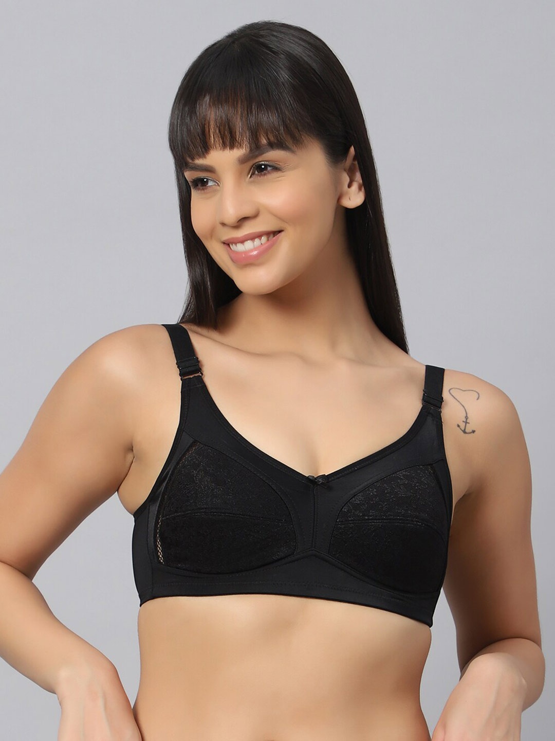 

Bluenixie Full Coverage Non Padded Multiway Straps Non-Wired Minimizer Bra, Black