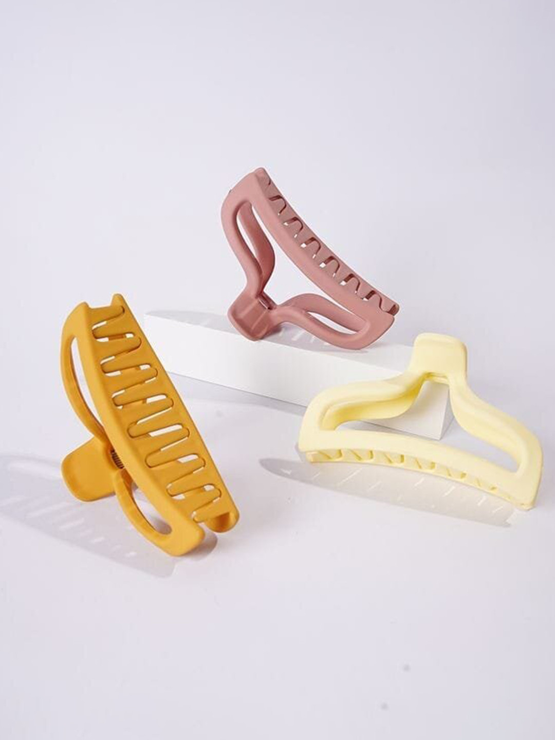 

VAGHBHATT Set of 3 Claw Clip, Violet