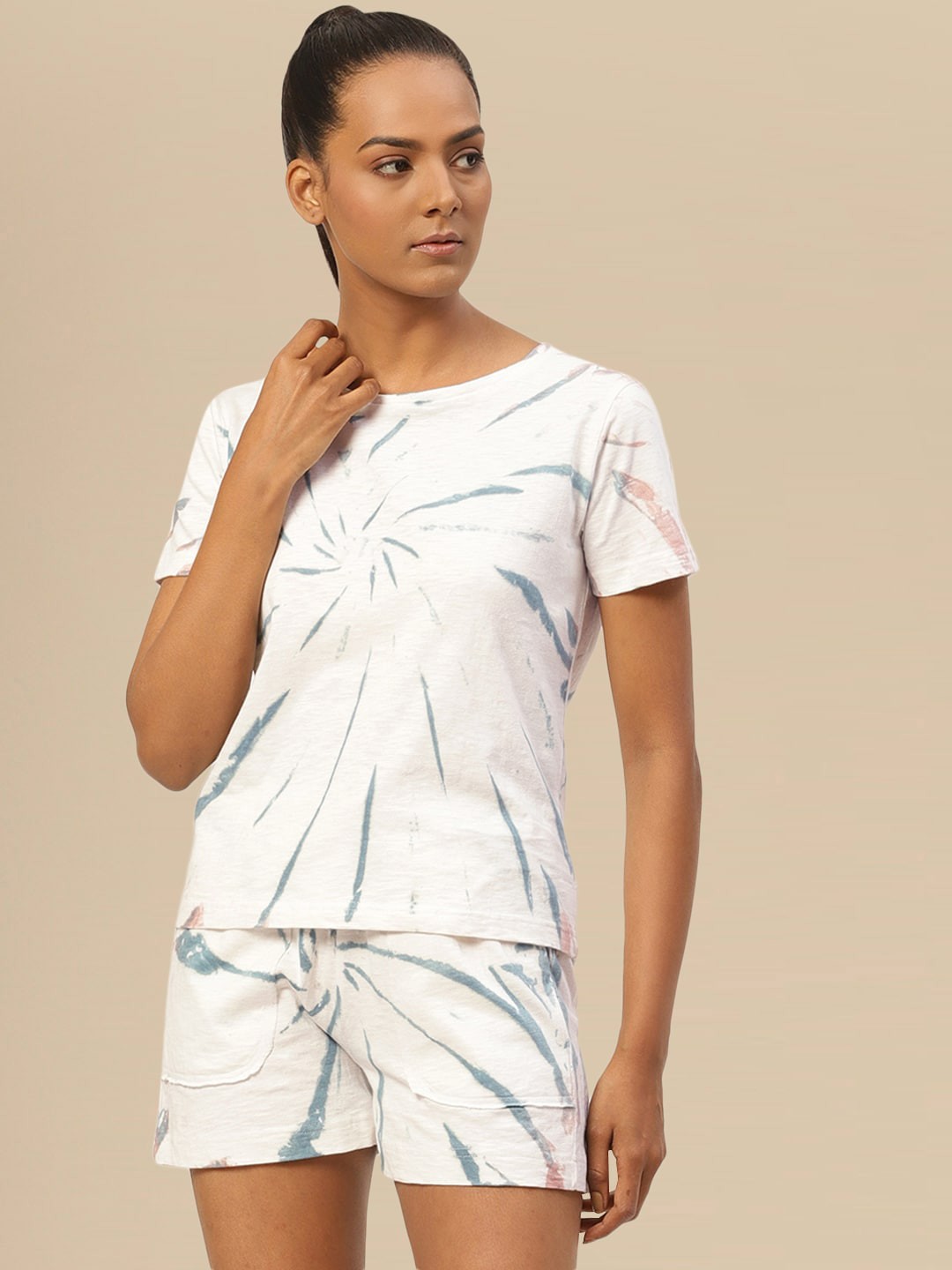 

DressBerry White Tie and Dye Pure Cotton T-Shirt & Shorts