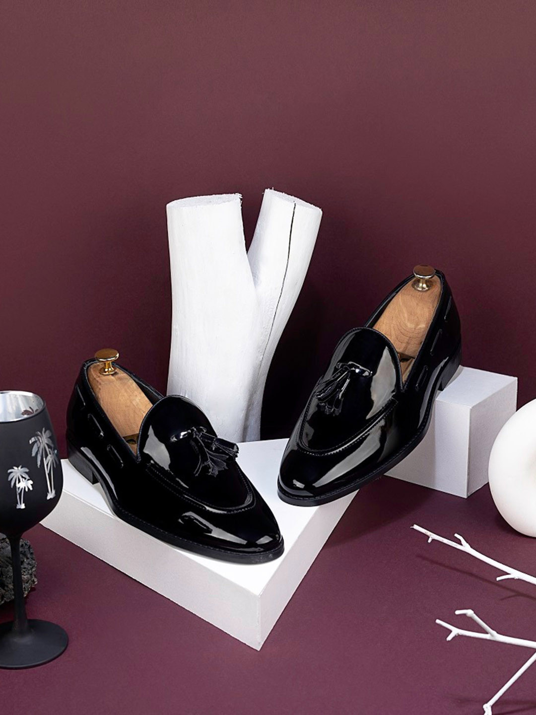 

GRIFFIN Men Latex Lined Comfort Insole Tassel Loafers, Black