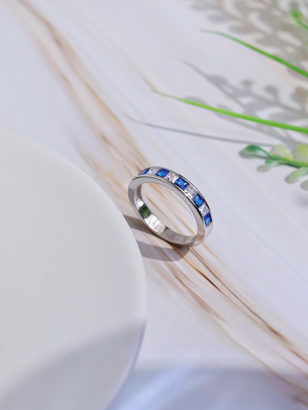 

CURIO COTTAGE 92.5% Pure Silver Rhodium-plated Crystal-studded Finger Ring
