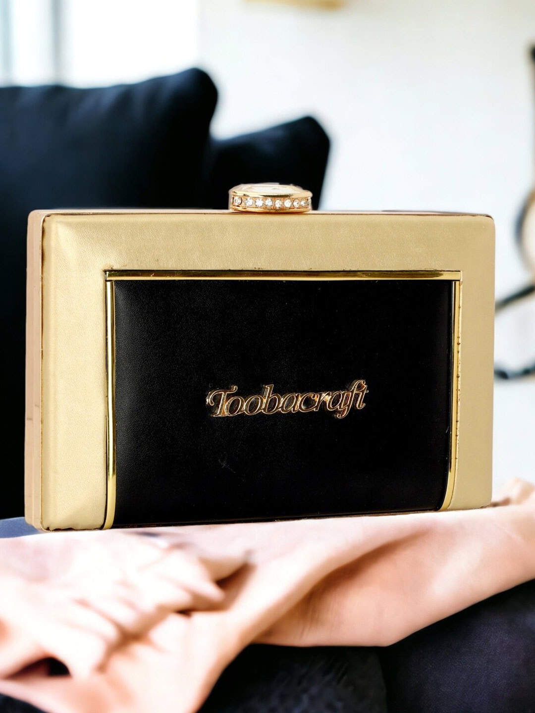 

Toobacraft Colourblocked Box Clutch, Black