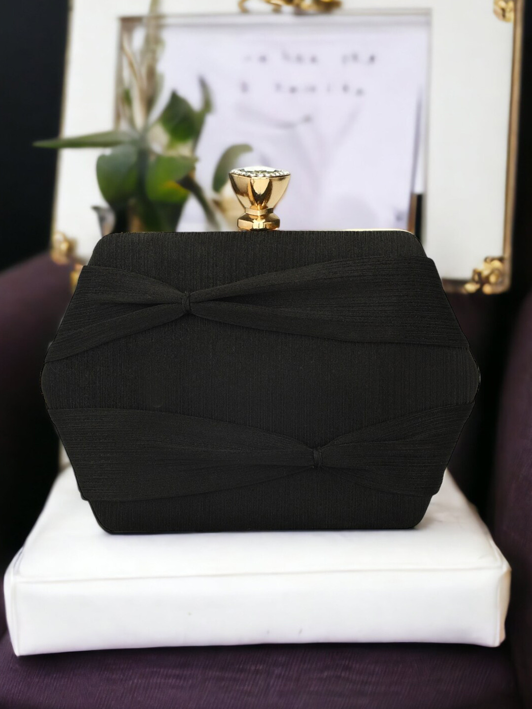 

Toobacraft Hexagon Box Clutch, Black