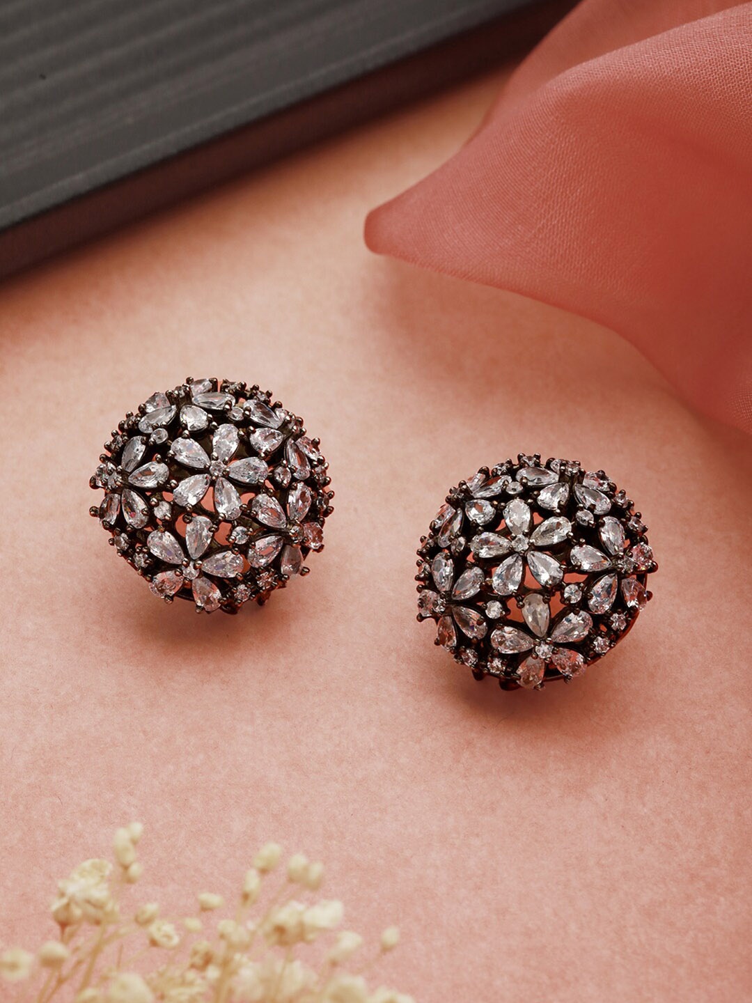 

Priyaasi Silver-Plated Contemporary Studs Earrings