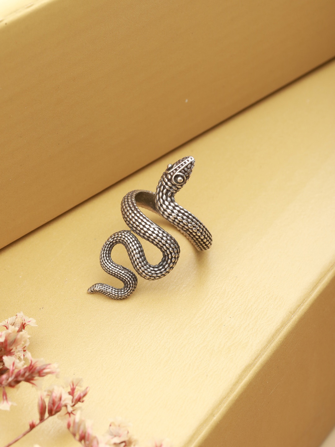 

Priyaasi Oxidised German Silver Finger Ring