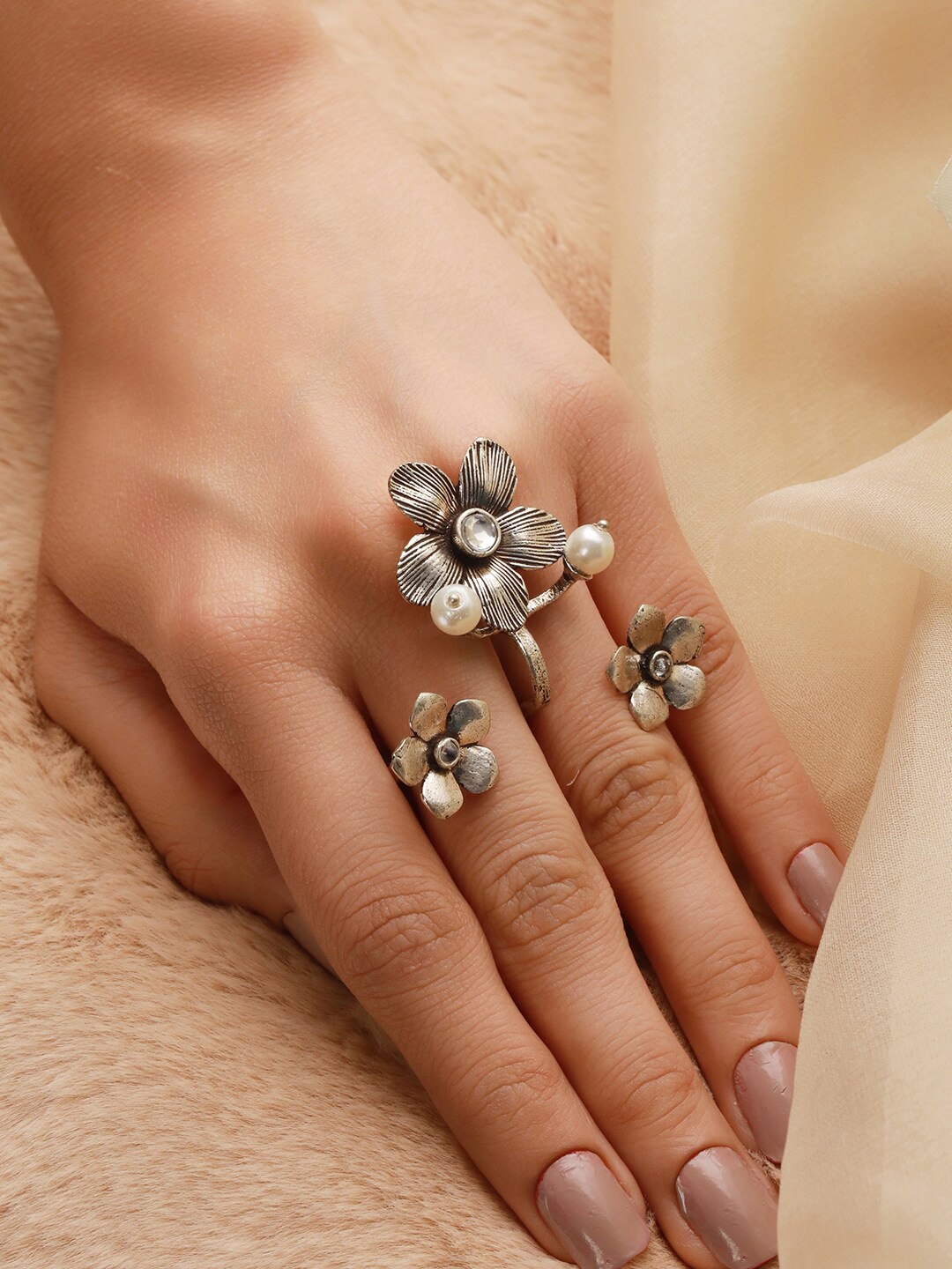 

Priyaasi Silver-Plated Tri-Flower Beaded Oxidised Finger Ring