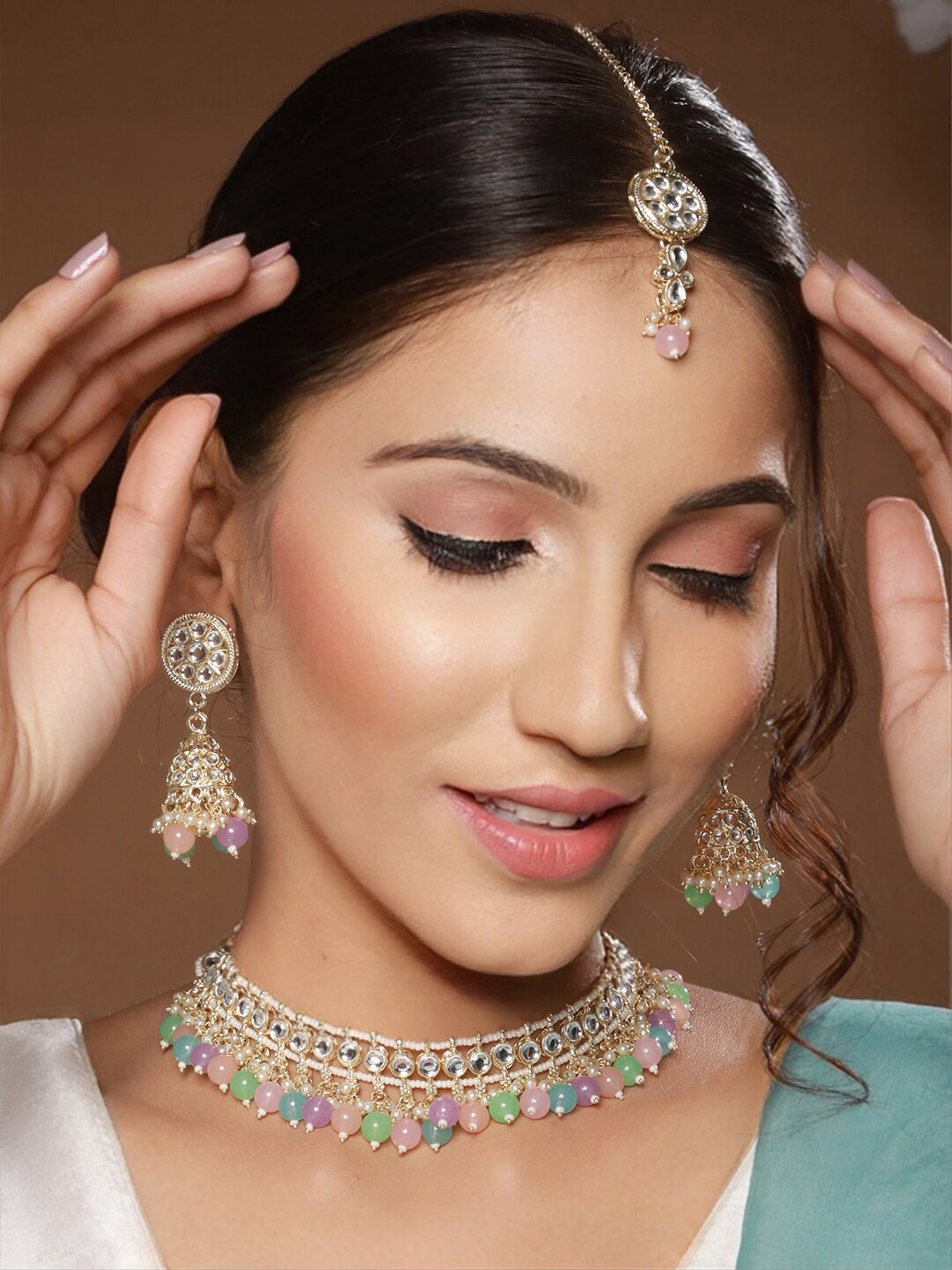 

Priyaasi Gold-Plated Kundan-Studded & Beaded Necklace and Earrings