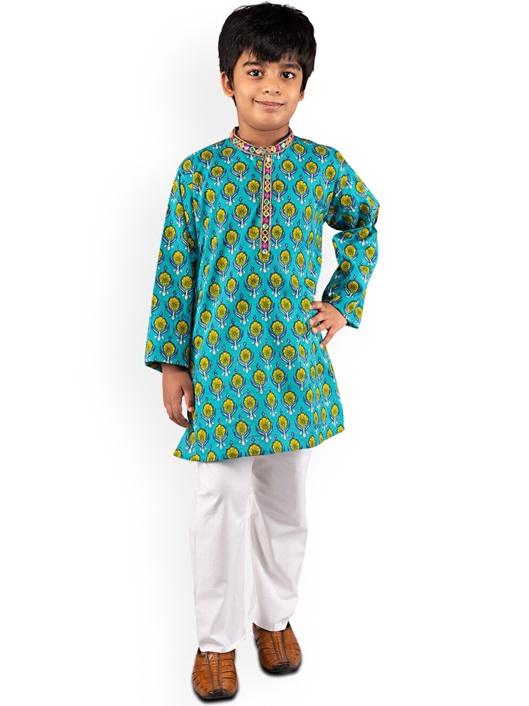 

kidcetra Boys Floral Printed Mandarin Collar Mirror Work Pure Cotton Kurta Set, Green