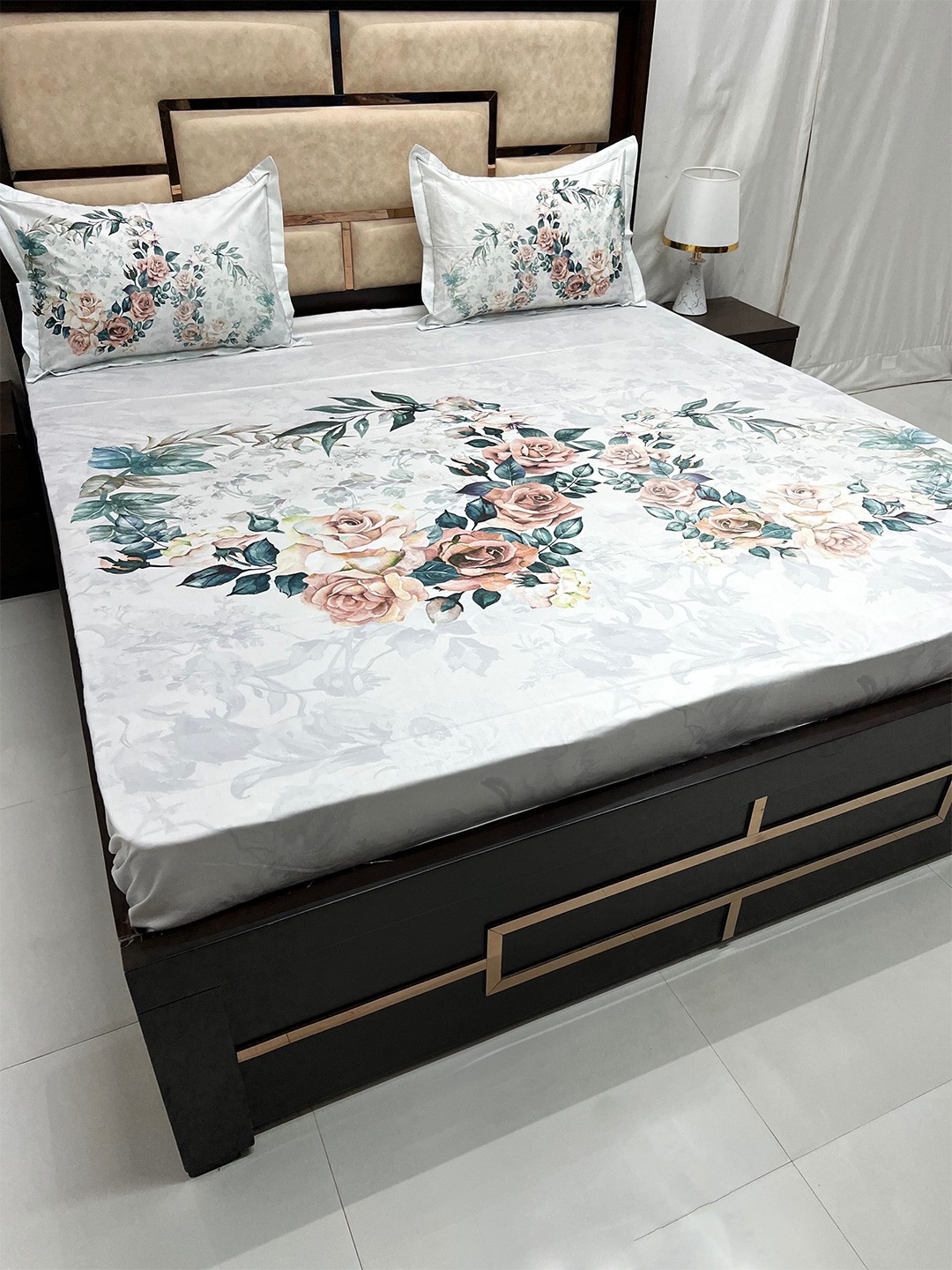 

Pure Decor Majestic Brown & White Floral Pure Cotton 380 TC King Bedsheet Set