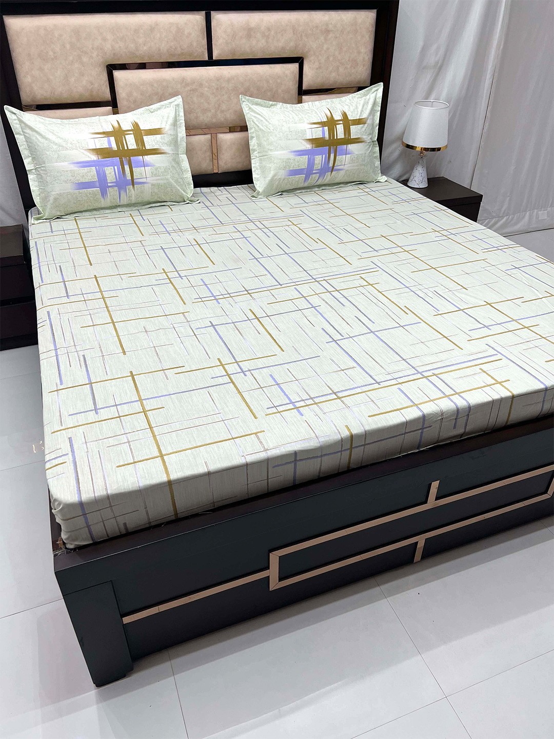 

Pure Decor Lifestyle Green & Blue Geometric Pure Cotton 350 TC King Bedsheet Set