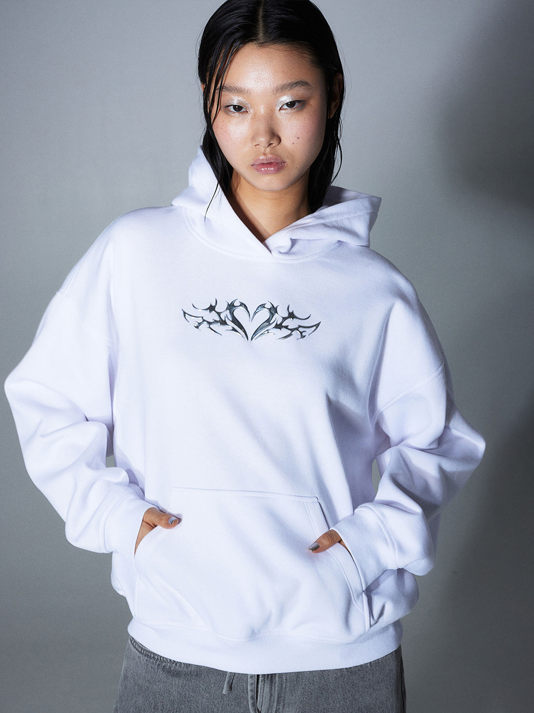 

H&M Oversized Motif Detail Hoodie, White