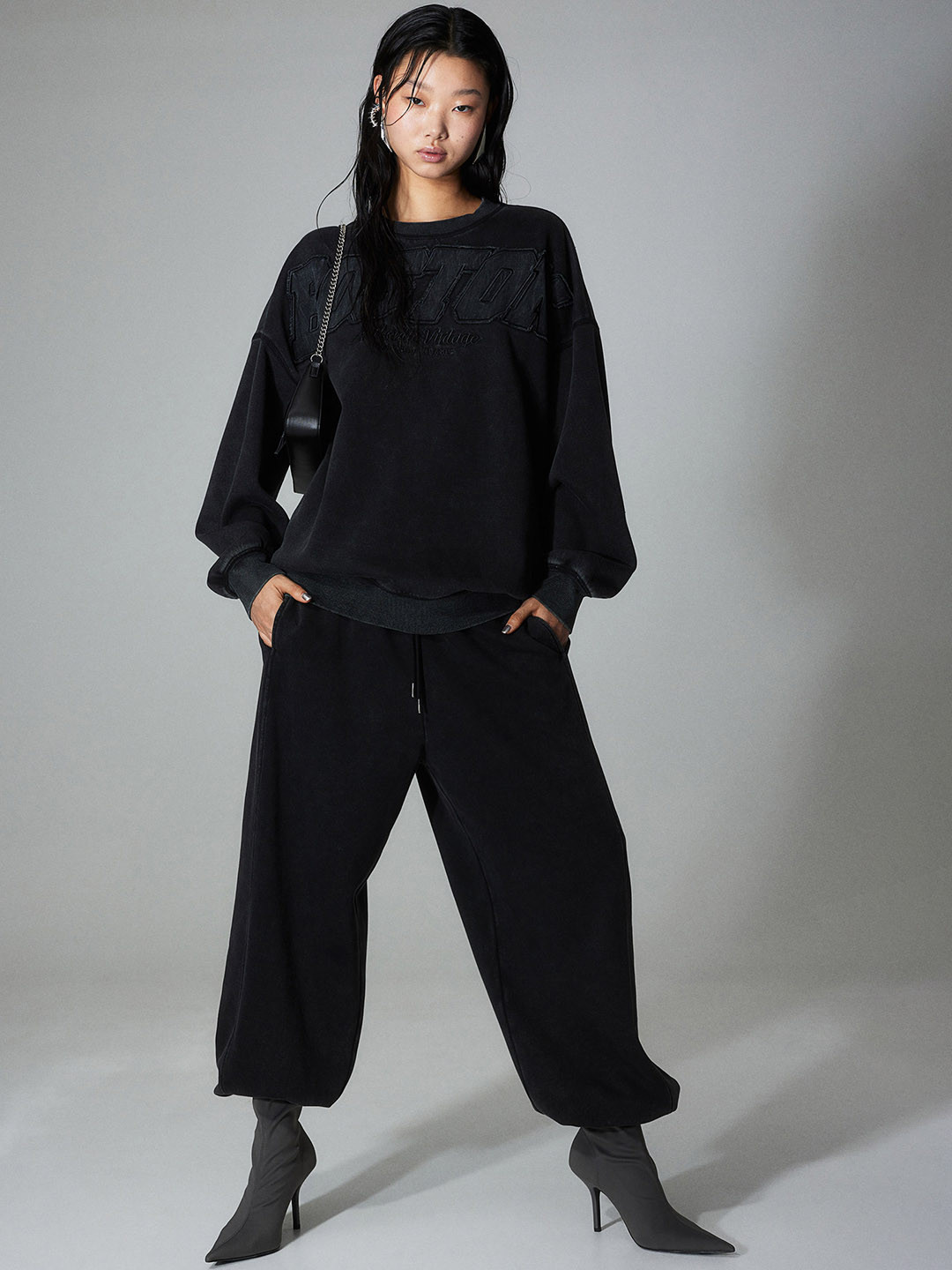 

H&M Women Washed Look Joggers, Black