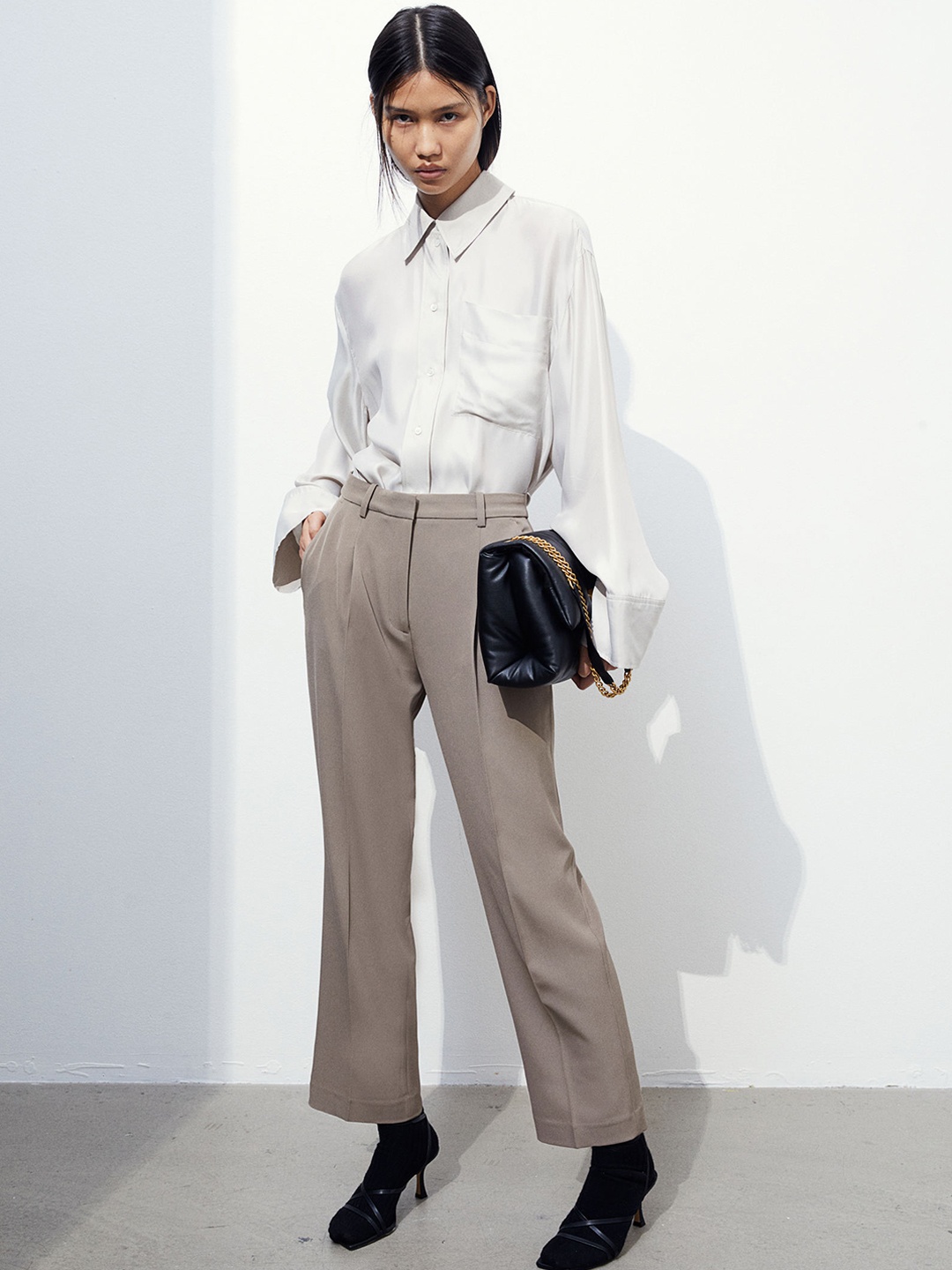 

H&M Women High-Waisted Tailored Trousers, Beige