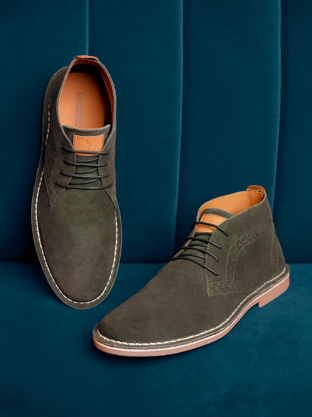 

LOUIS STITCH Men Mid-Top Solid Suede Desert Boots, Olive