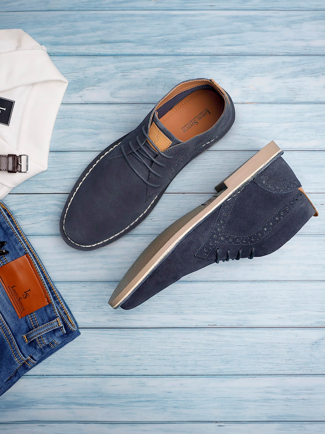 

LOUIS STITCH Men Mid-Top Solid Suede Desert Boots, Blue