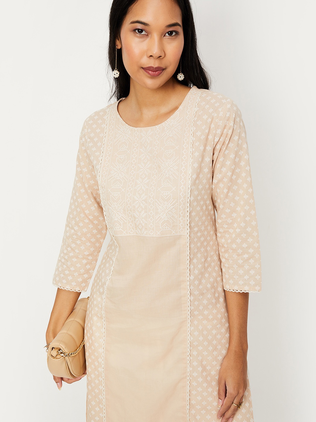 

max Thread Work Kurta, Beige