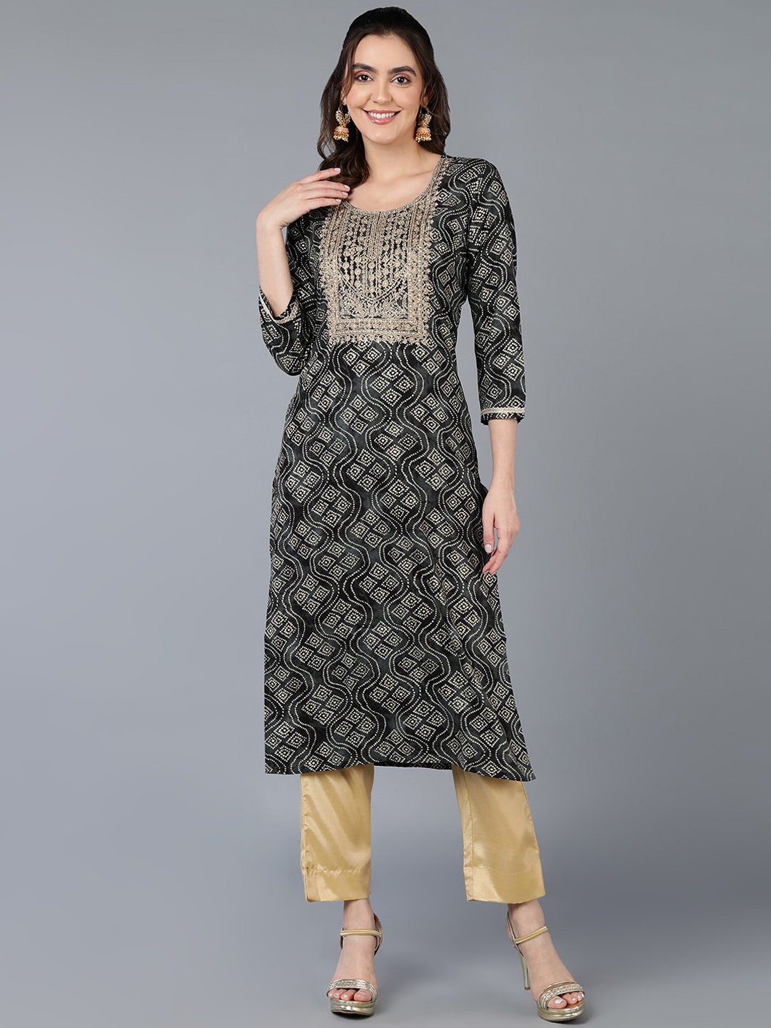 

AHIKA Bandhani Printed Thread Work Detailed Straight Kurta, Black