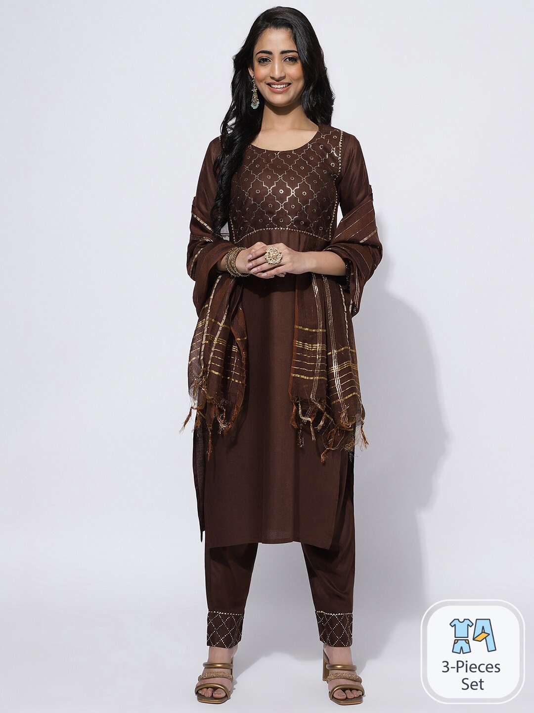 

SKYLEE Ethnic Motifs Printed Gotta Patti Straight Kurta with Trousers & Dupatta, Brown