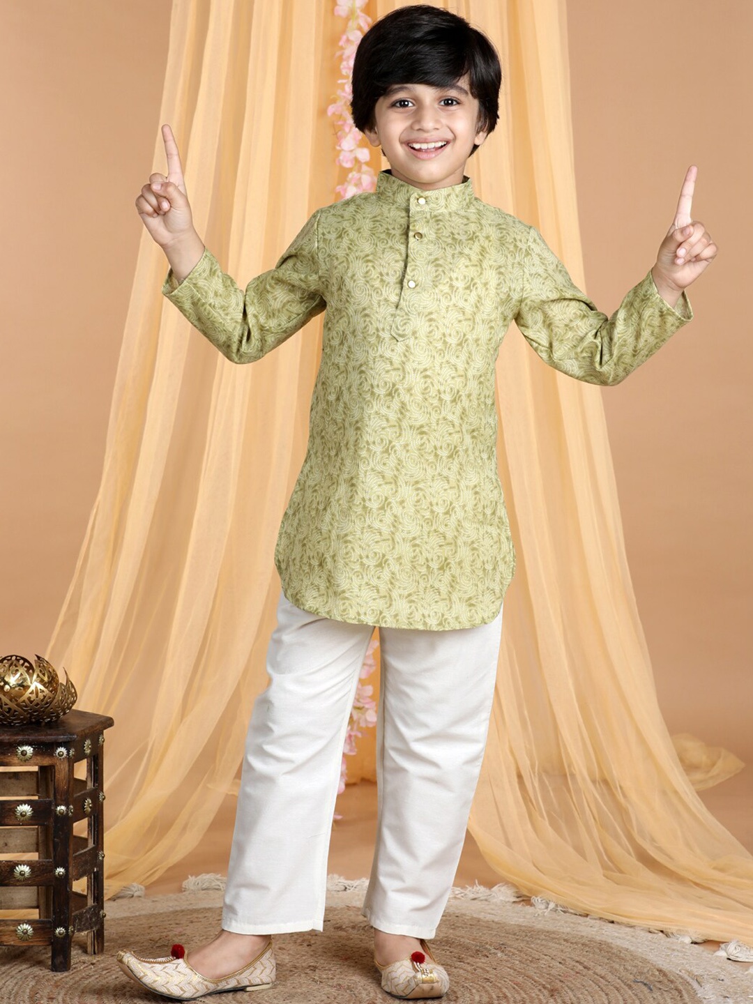 

Cutiekins Boys Ethnic Motifs Printed Regular Kurta with Pyjamas, Olive