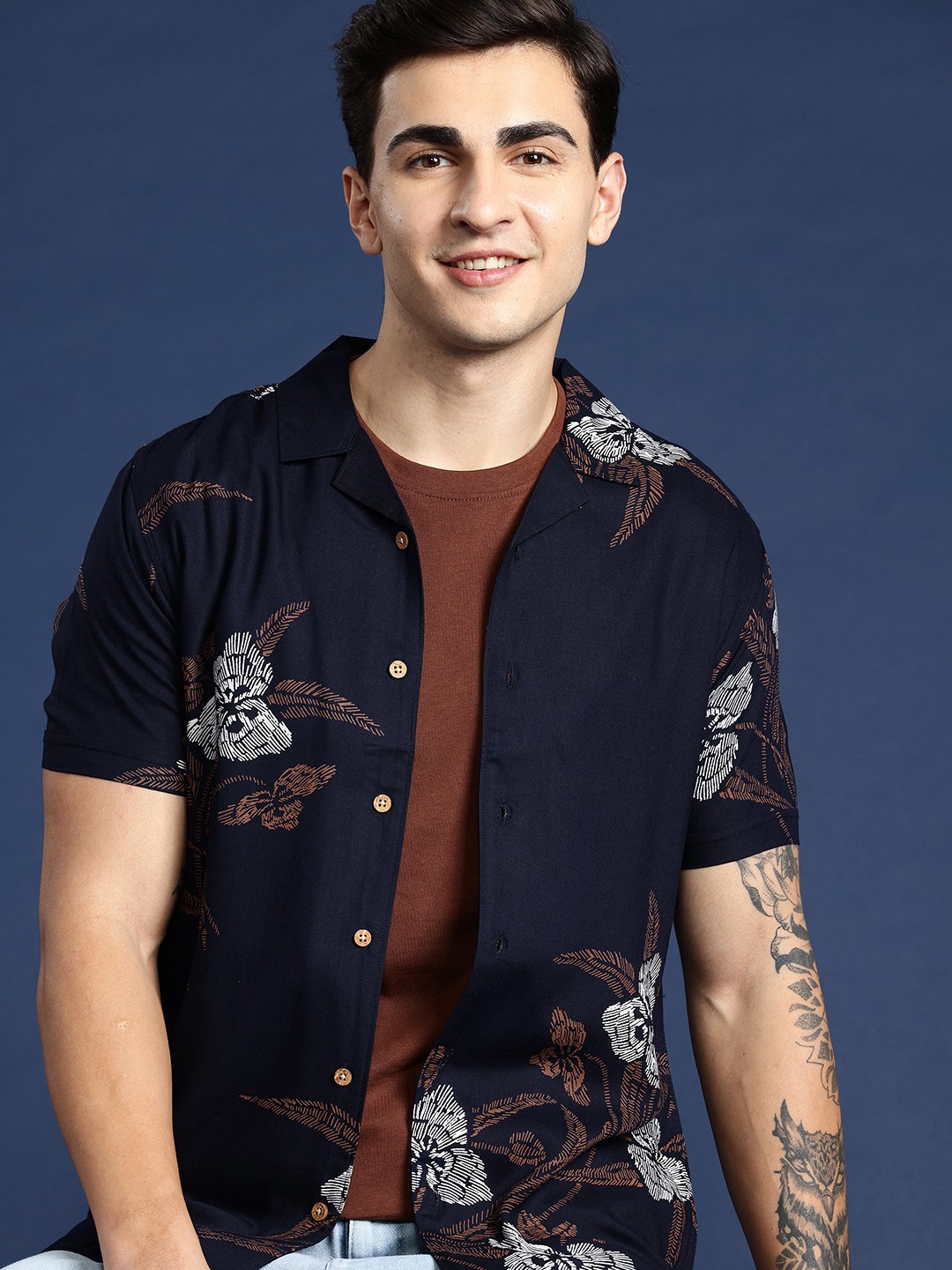 

Mast & Harbour Men Standard Floral Opaque Printed Casual Shirt, Navy blue