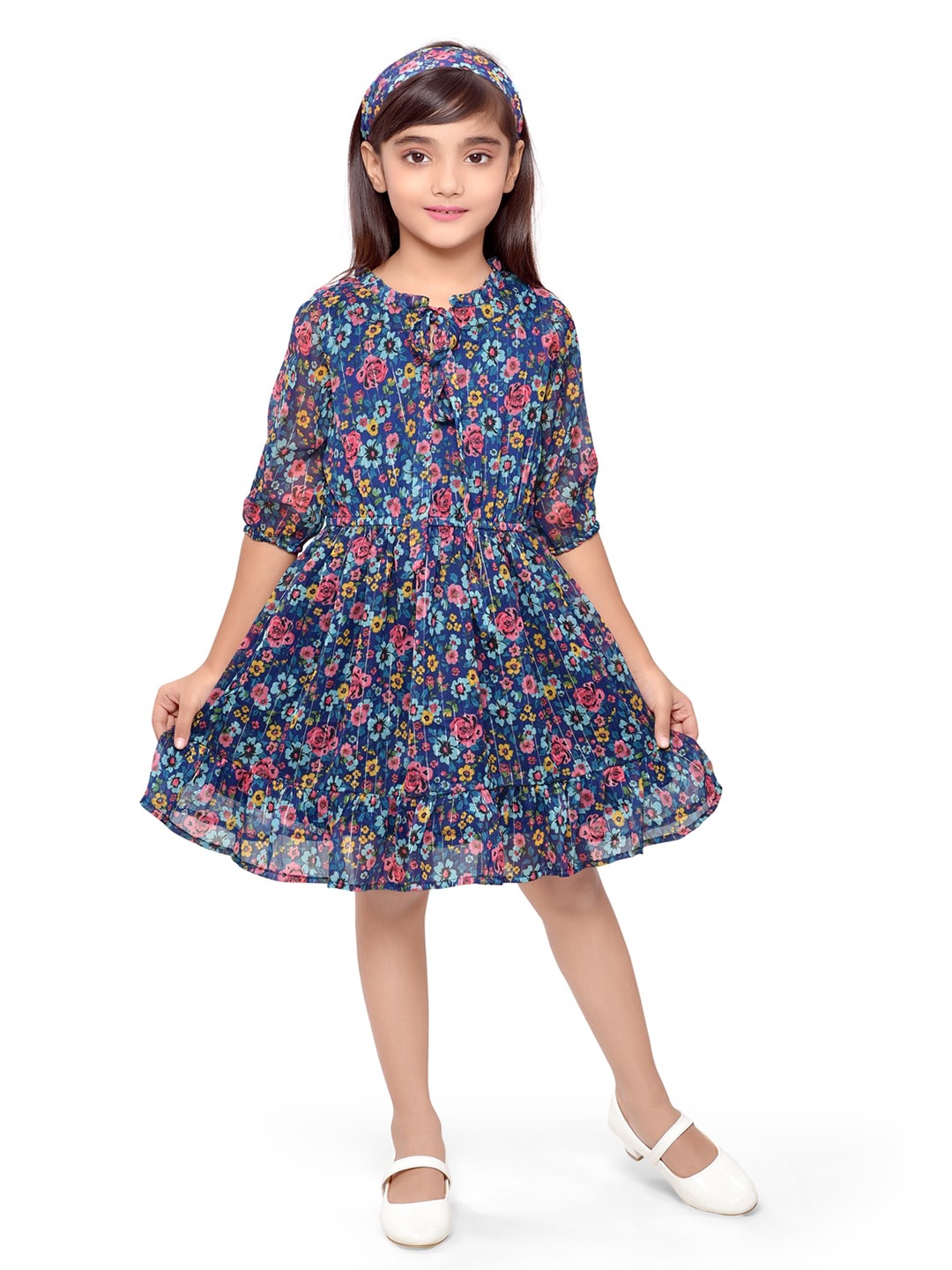 

Doodle Girls Floral Printed Tie-Up Neck Chiffon Fit & Flare Dress, Navy blue