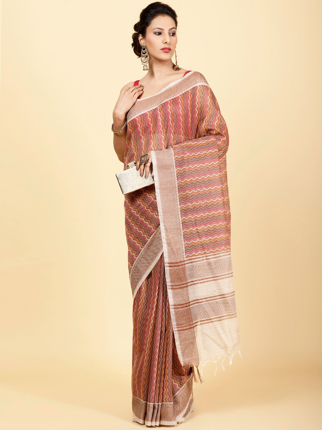 

Meena Bazaar Geometric Printed Zari Saree, Magenta