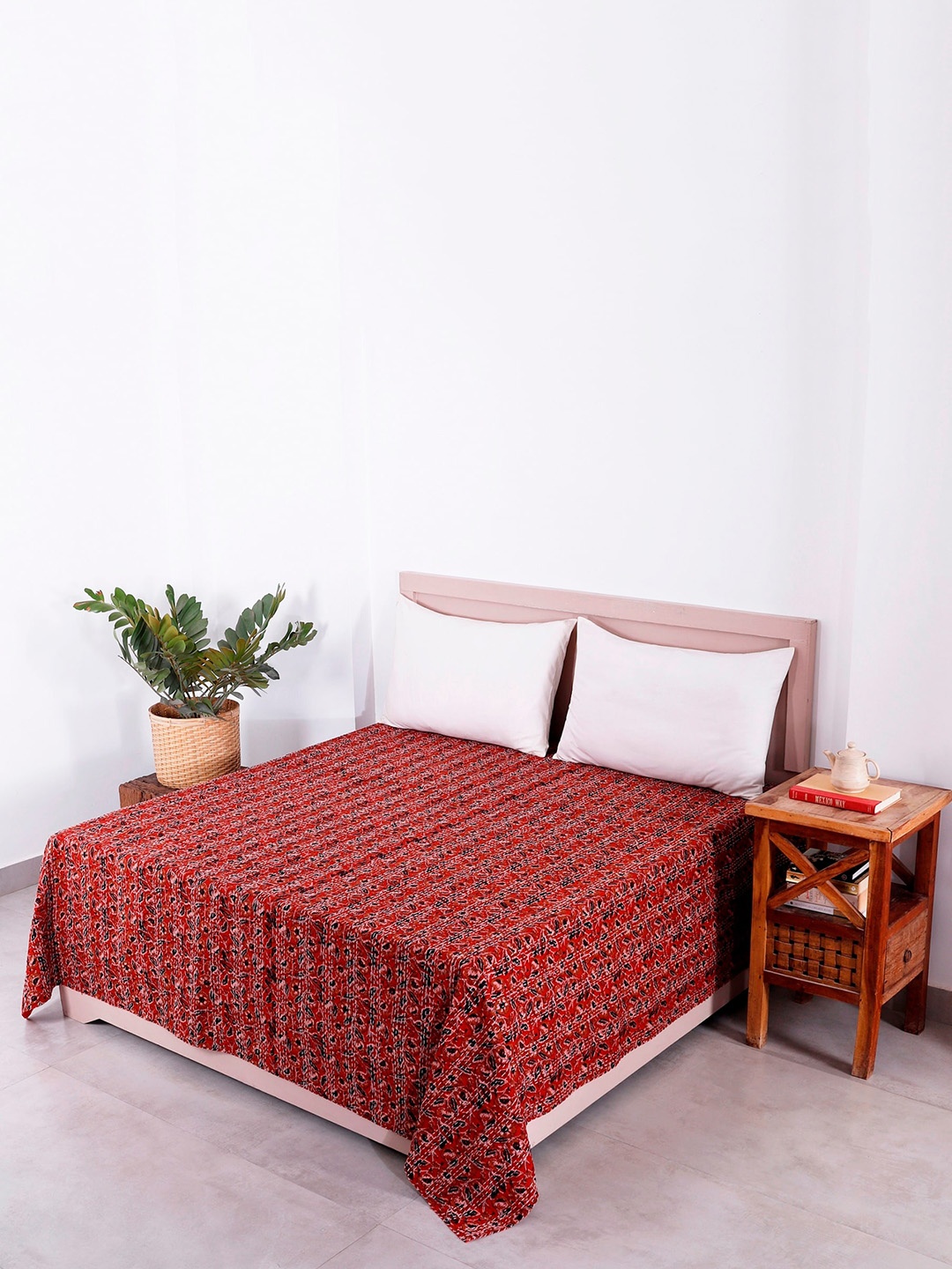 

HANDICRAFT PALACE Maroon & Black Block Printed Cotton Quilted Double Queen Bed Cover