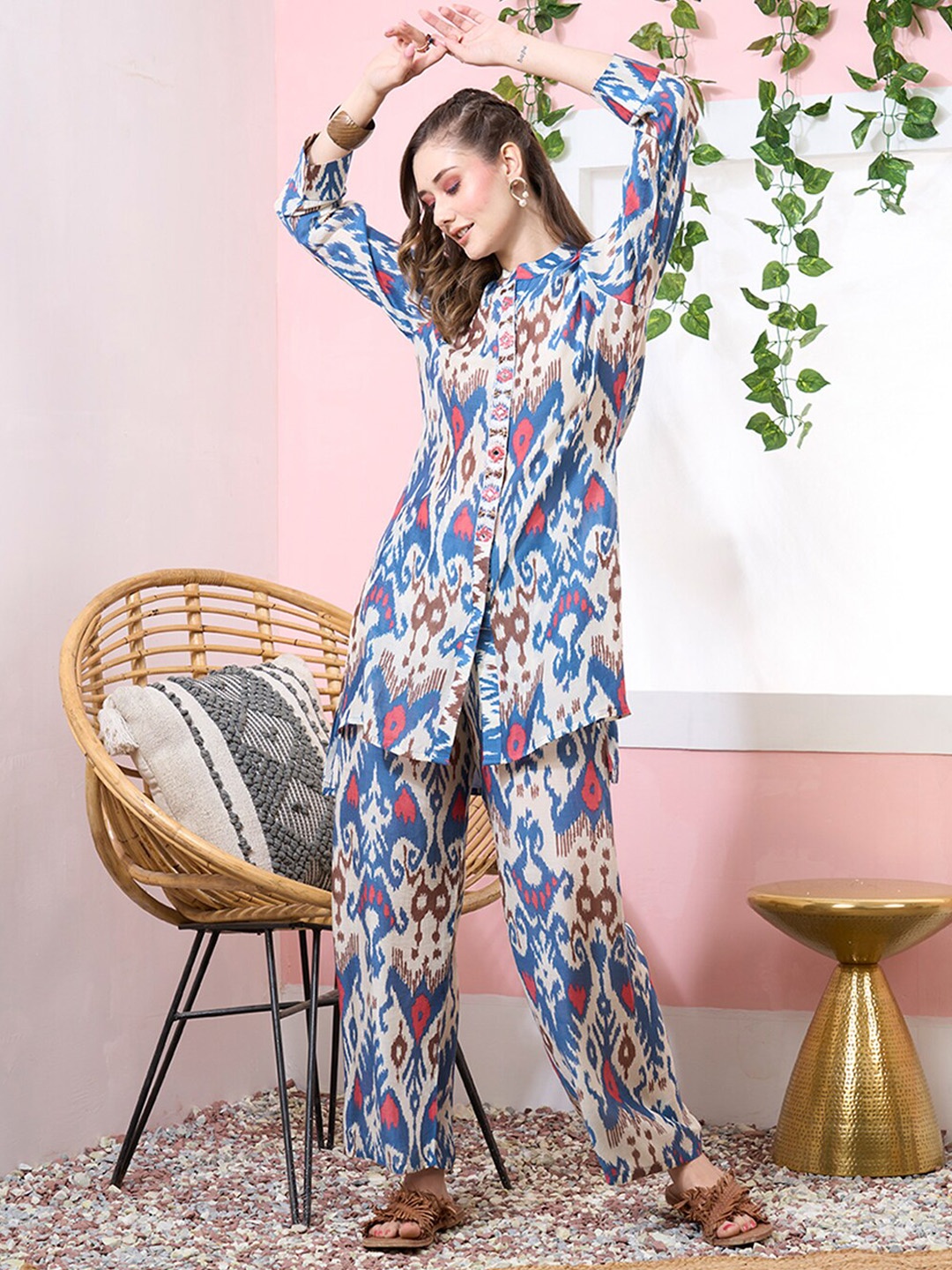 

Odette Ethnic Motifs Printed Top With Trousers, Blue