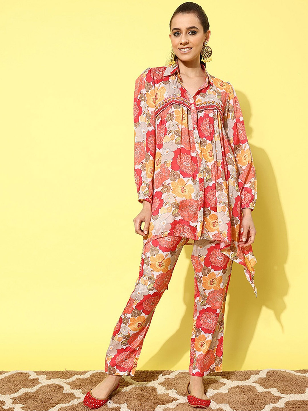 

ODETTE Printed Shirt Collar Top With Trouser, Beige
