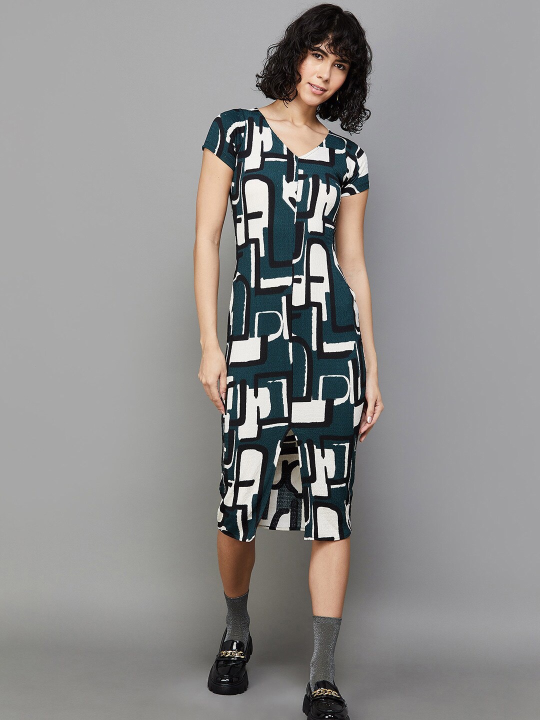 

Ginger by Lifestyle Abstract Printed V-Neck Sheath Dress, Green