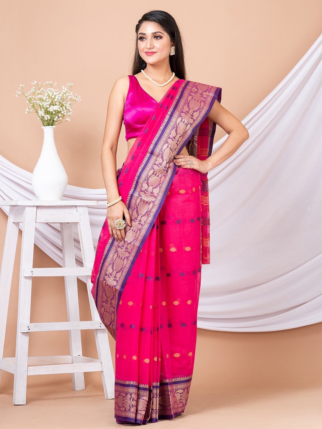

Laa Calcutta Ethnic Motifs Woven Design Pure Cotton Taant Saree, Pink
