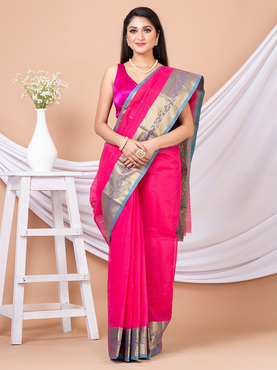 

Laa Calcutta Floral Woven Design Zari Pure Cotton Taant Saree, Pink