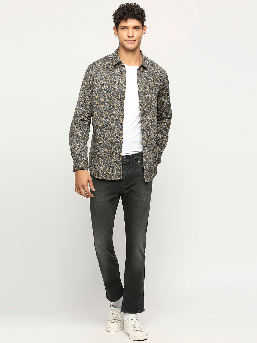 

BEAT LONDON by PEPE JEANS Slim Fit Floral Printed Casual Shirt, Green