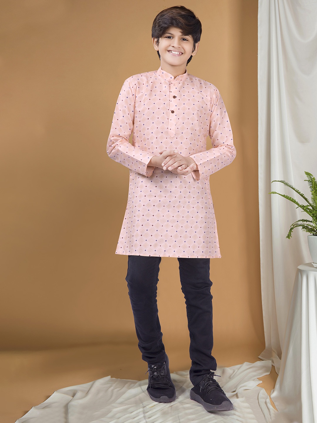 

SHIWAM ETHNIX Boys Floral Printed Straight Kurta, Pink