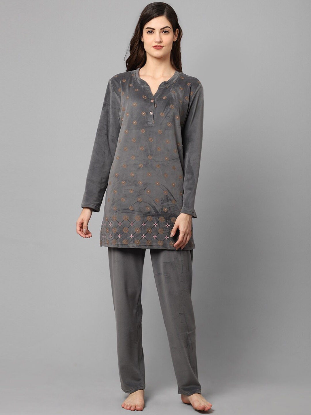 

Aerowarm Floral Printed Mandarin Collar Long Sleeve Night Suit, Charcoal