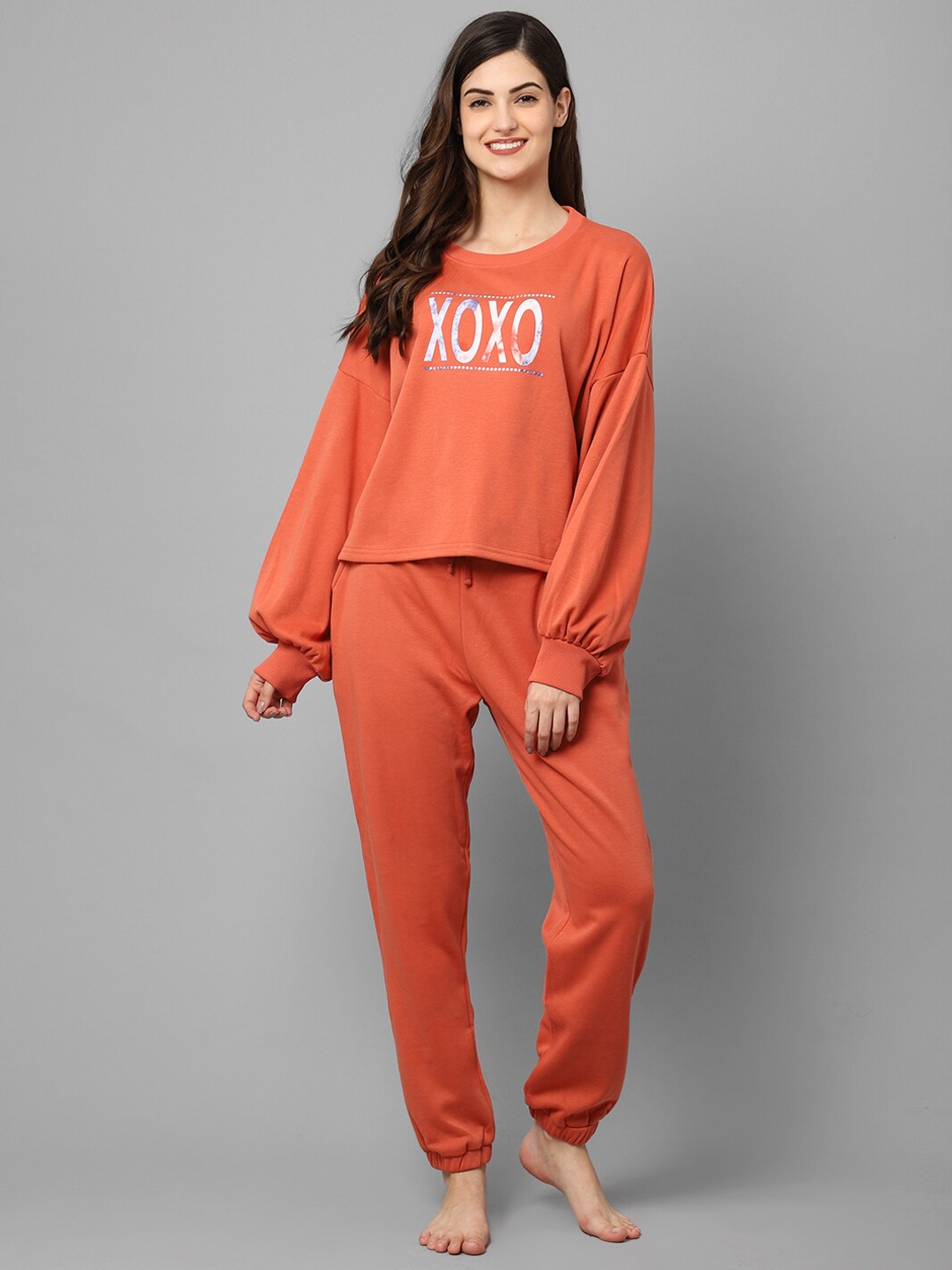

Aerowarm Typography Printed Round Neck Puff Sleeve Night suit, Rust